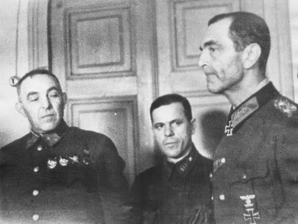 «Россию не победить никому»: что стало с фельдмаршалом Паулюсом после войны