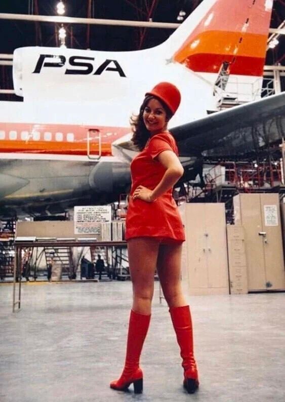 Стюардесса Pacific Southwest Airlines, 1974 год