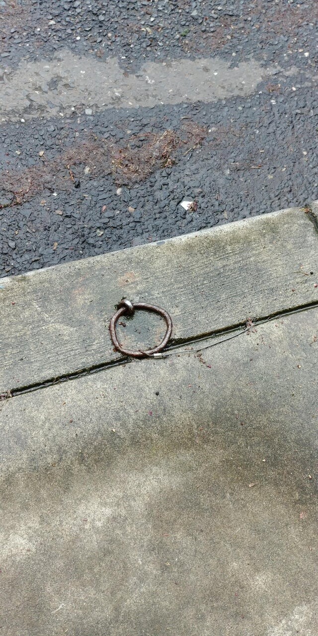 Металлические тротуарные кольца