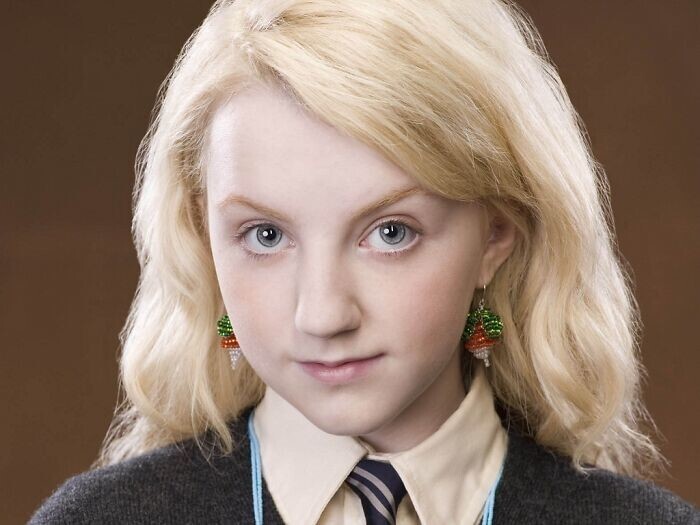 15. Эванна Линч, сыгравшая Луну Лавгуд в «Гарри Поттере», сама сделала сережки-редиски, которые носит ее персонаж.