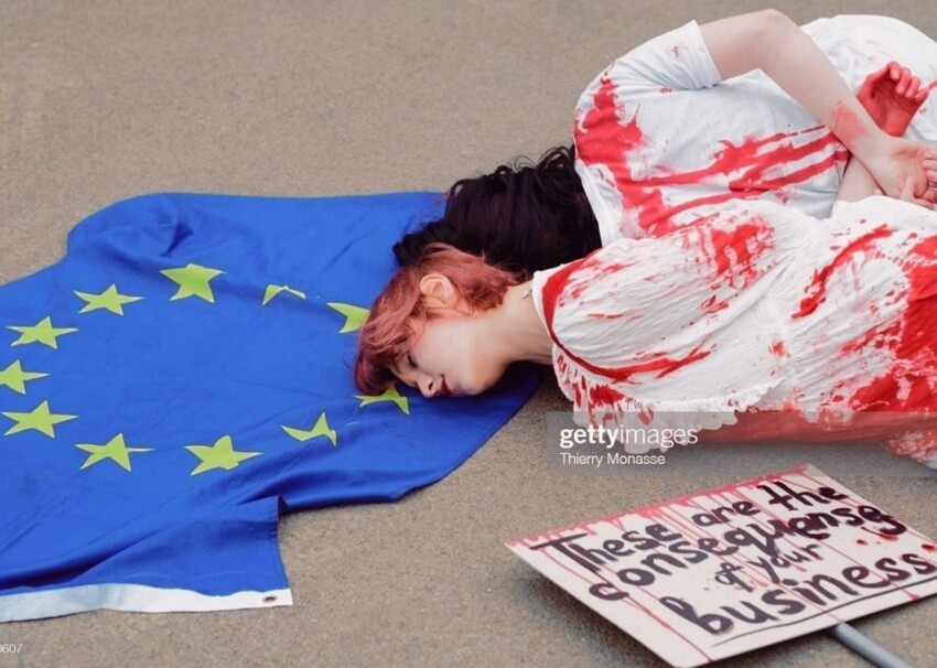 Это Брюссель. Говорят, это опять русские кого - то убили, потом изнасиловали, потом снова убили, потом изнасиловали и убили флаг Евросоюза 