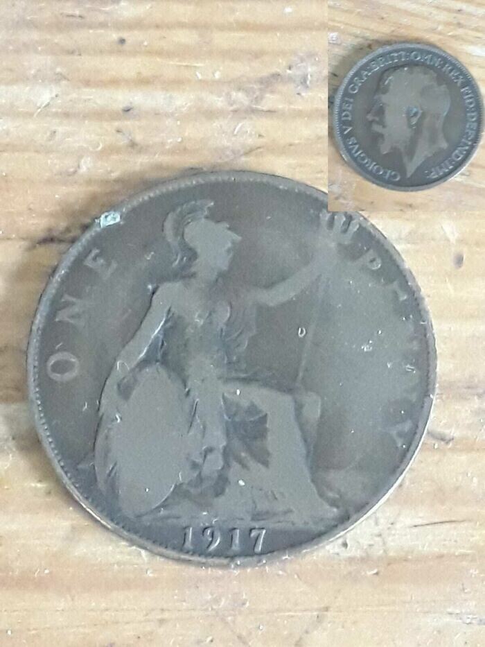 26. "Моя самая ценная вещь! И старая монета в один пенс 1917 года! (И да, я добавил фото с другой стороны, чтобы вы знали, что это не обман)"