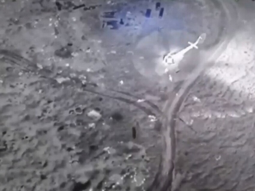 Разбор видео уничтожения украинского вертолета Ми-8 на острове Змеиный
