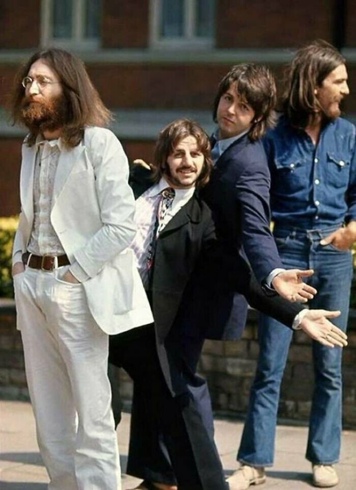 25. The Beatles собираются переходить Эбби-роуд, 1969 год