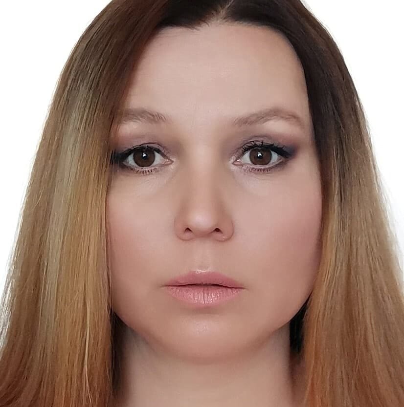 Продюсер «Первого канала» в Екатеринбурге решила не возвращаться в Россию