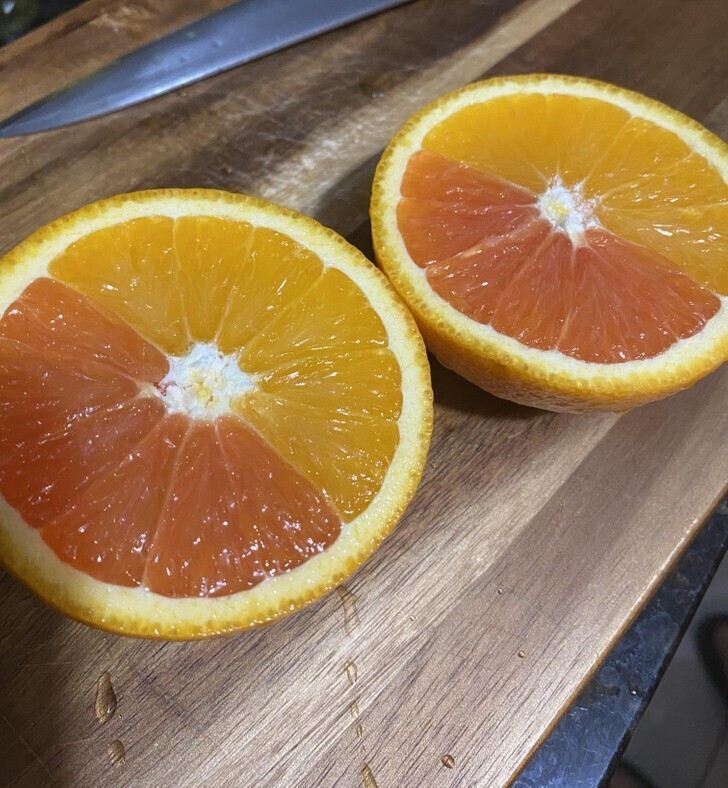 Двухцветный апельсин