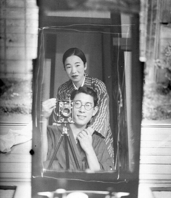 Это селфи в зеркале было сделано 100 лет назад в Японии