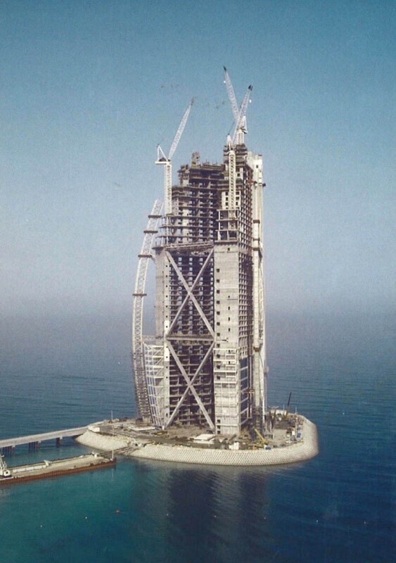 Строительство Бурдж Аль–Араб, Дубаи, 1998 год
