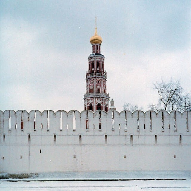 Москва, колокольня Новодевичьего монастыря 