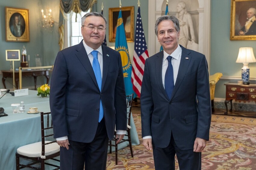 Казахстан предает Россию и укрепляет стратегическое партнерство с Вашингтоном