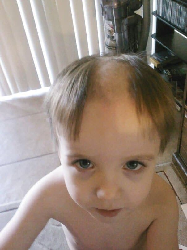 Смешные фото детей, которые подстригли себя сами