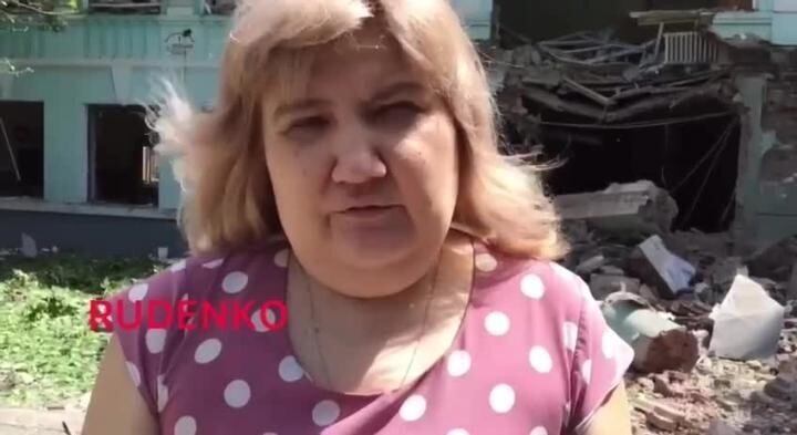 Обстрелянная украинскими боевиками школа в Донецке 