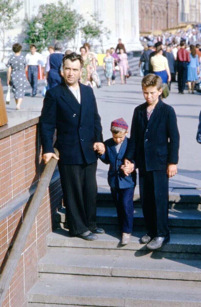 Москва 1950-х годов: люди на улицах