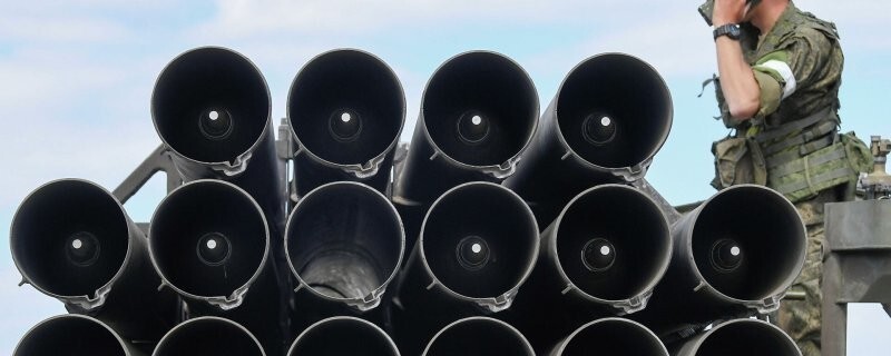 За кого воюет мистер Зеленский, пряча денежки спонсоров по банкам и углам