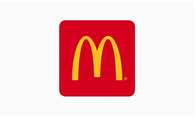 Первый логотип «Макдоналдс»: каким он был?