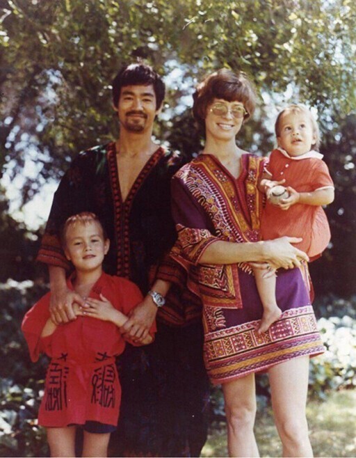 Брюс Ли с семьей, 1972 год.