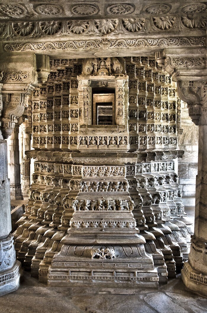 Джайнский храм Ранакпур