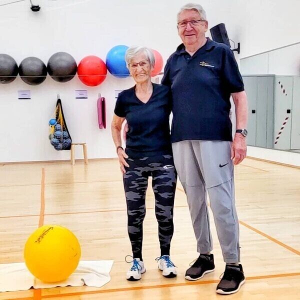 82-летняя фанатка фитнеса посрамила возрастные стереотипы