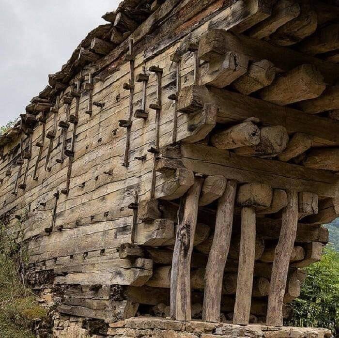 32. 200-летний деревянный мост в Дагестане, построенный без единого гвоздя