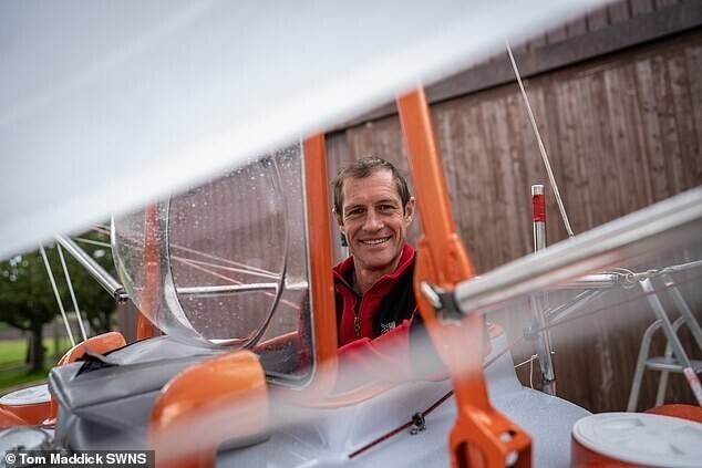 Британец хочет побить мировой рекорд, преодолев Атлантику на крошечной лодке