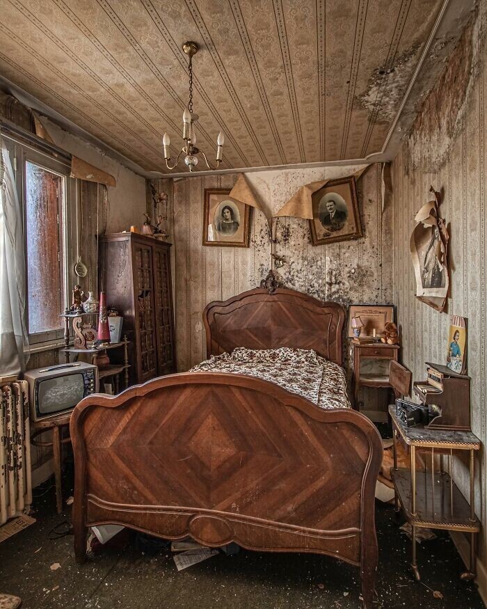 Заброшенная спальня, Франция