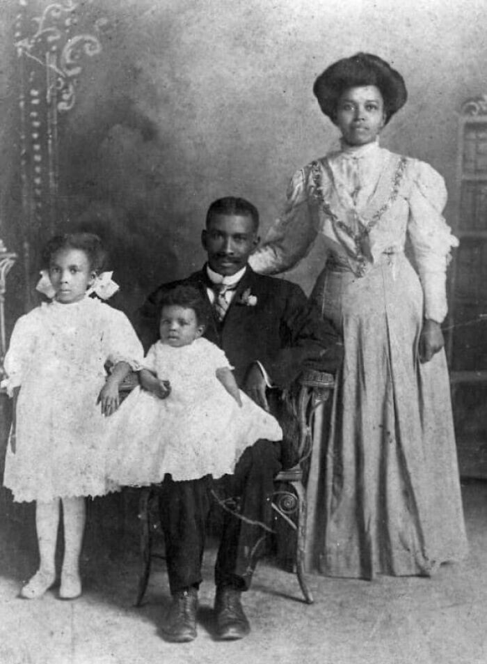 8. Семейный портрет. Гейнсвилл, Флорида, 1900 год