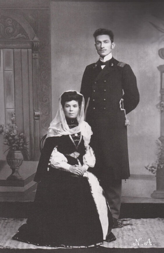 Дедушка Муслима Магомаева - Абдул-Муслим Магомаев с супругой Байдигюль Терегуловой, 1906 год