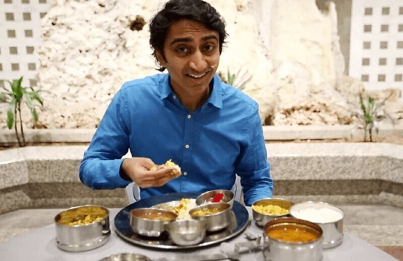 На юге Индии нельзя даже касаться тарелки левой рукой во время еды
