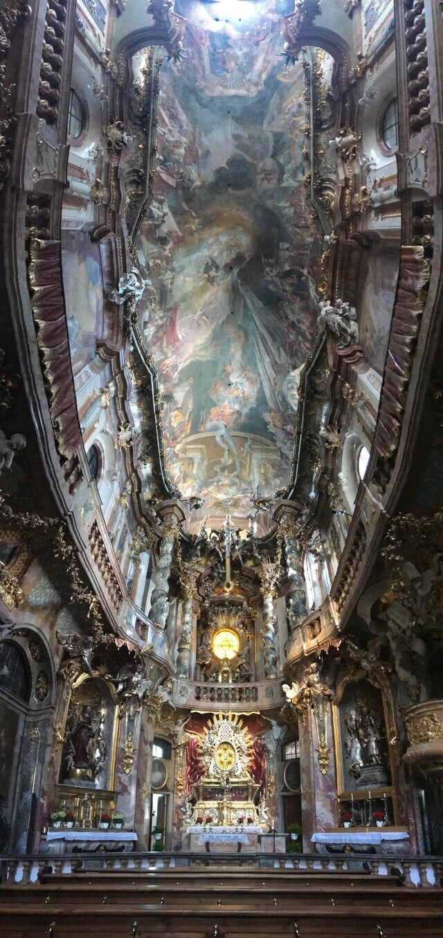 Церковь Асам в Мюнхене, Германия