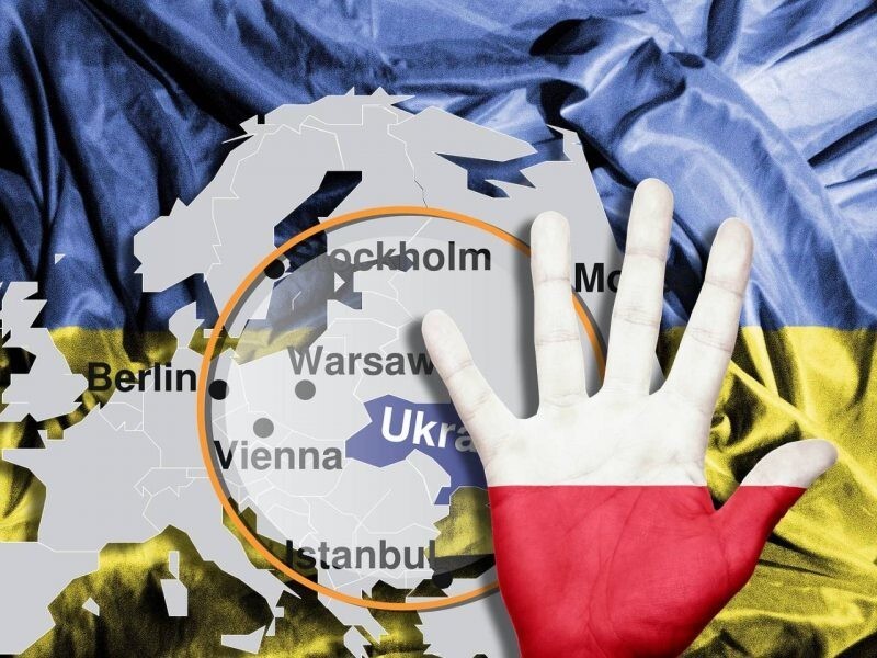 Тихой сапой: Польша задумала вернуть себе исторические территории западной Украины