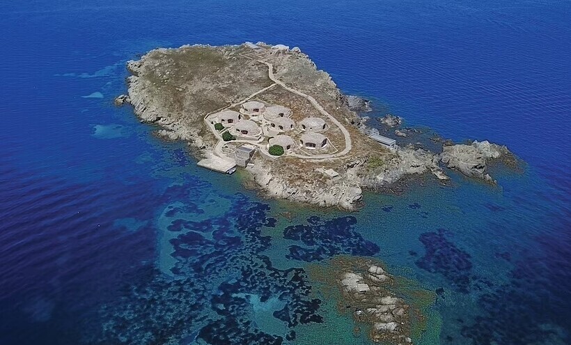 Исследуя затерянные миры: 10 заброшенных островов, на которые давно не ступали люди