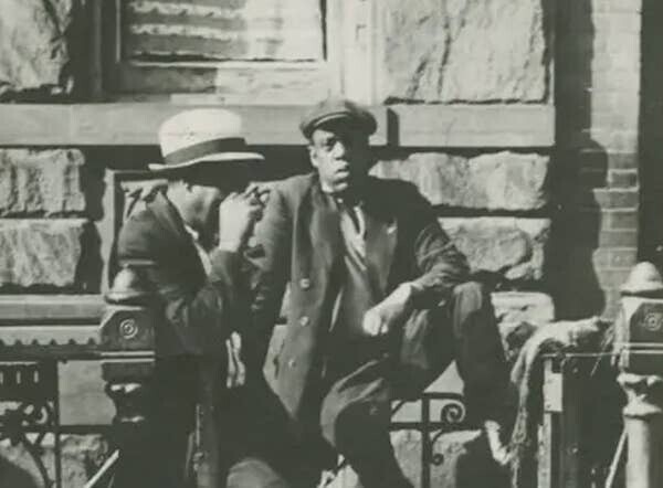 Неведомый лотерейщик из Гарлема, 1939