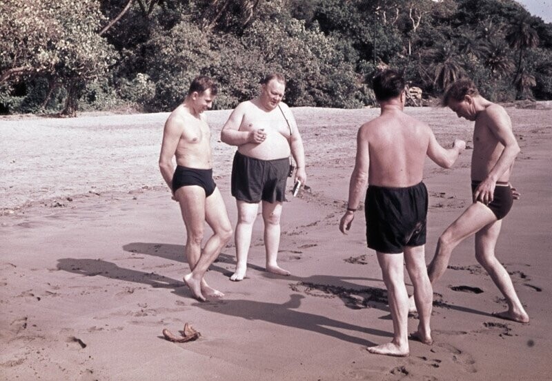 Юрий Гагарин на Цейлоне. 29 ноября 1961 года, Доминион Цейлон