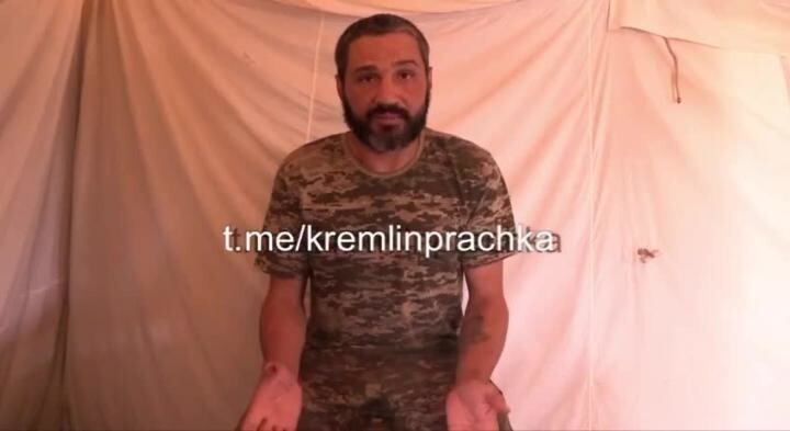 "В части вам наверное сказали, что я без вести пропавший, но вы им не верьте" 