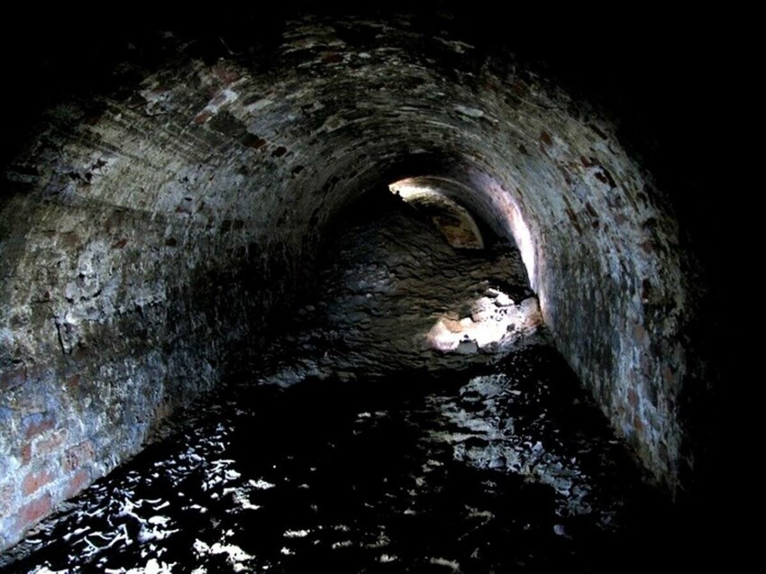 Подземные ходы России: кто и когда их строил?