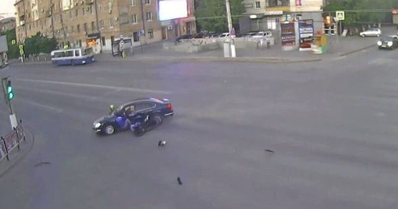 Авария дня. Смертельное ДТП с мотоциклистом в Волгограде