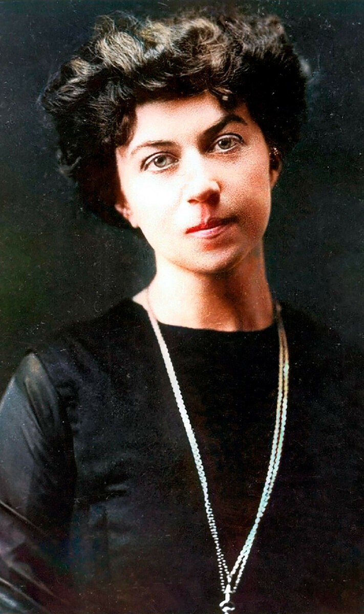 8 советских женщин, ставших первыми в своем деле