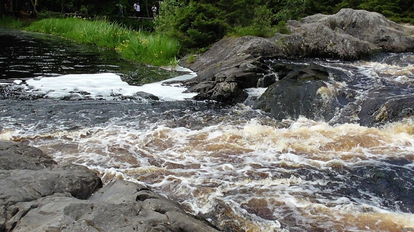 Водопады Ахинкоски на реке Тохмайоки в Карелии, именно в этом месте снимались...