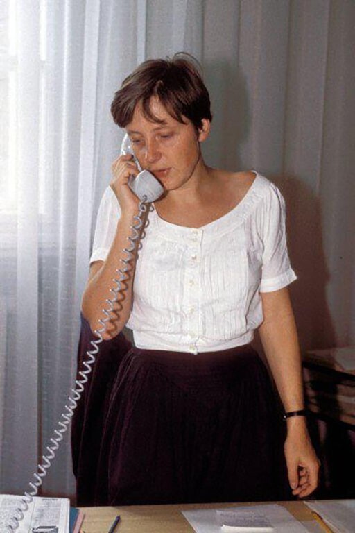  Ангела Меркель в 1990 году