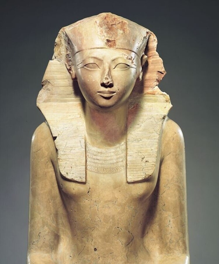 Статуя Хатшепсут в обличии фараона, ок. 1479–1458 гг. до н.э.