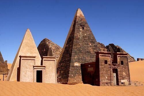 Суданские пирамиды