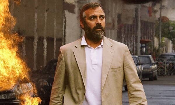 9. В 2005 году Джордж Клуни получил серьёзную травму спины на съёмках фильма «Сириана», в результате чего у него «выдуло спинномозговую жидкость из носа»