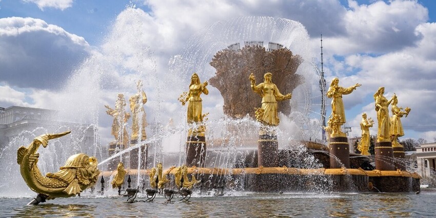 Cамые красивые фонтаны Москвы