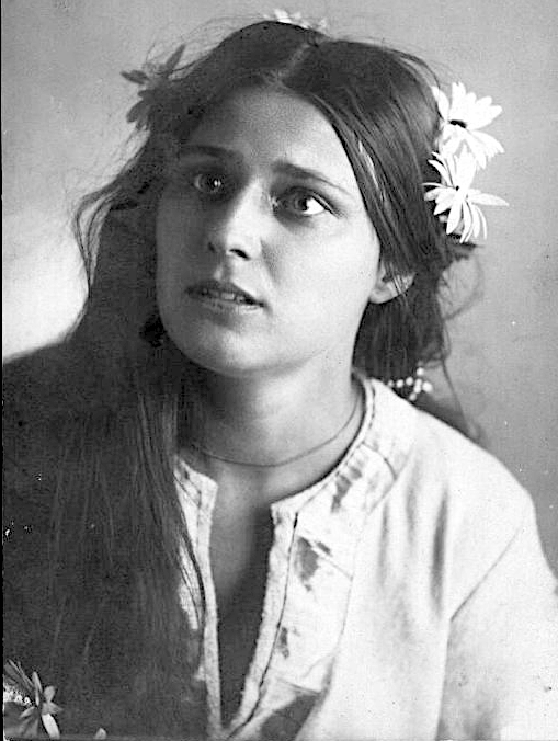 Алла Константиновна Тарасова. 1922 г.