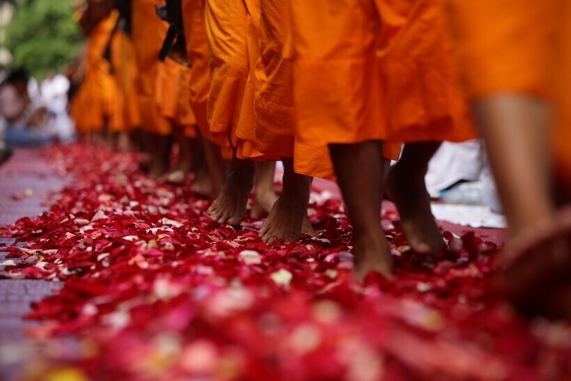 Женщинам нельзя прикасаться к монахам и еще 13 вещей, которые следует знать о Лаосе