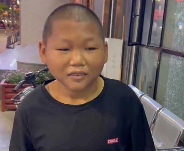 27-летний китаец не может устроиться на работу из-за своей детской внешности