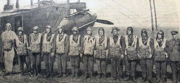 92 года назад в СССР прошли первые парашютные прыжки