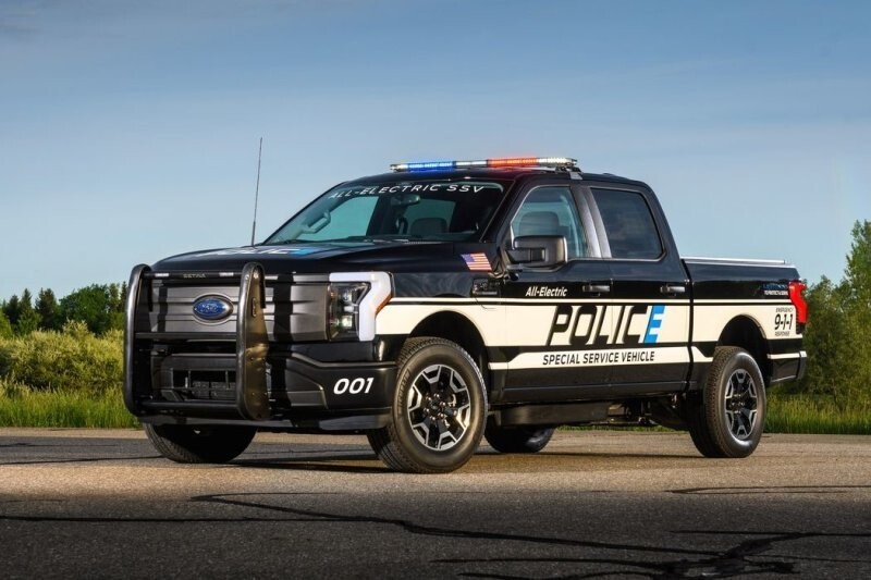 Компания Ford показала полностью электрический F-150 Lightning Pro SSV 2023 года, созданный для полиции
