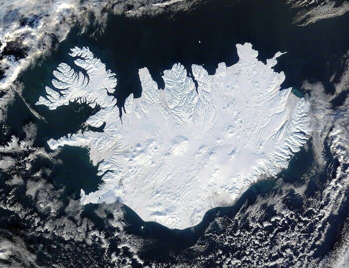 19. Исландия зимой