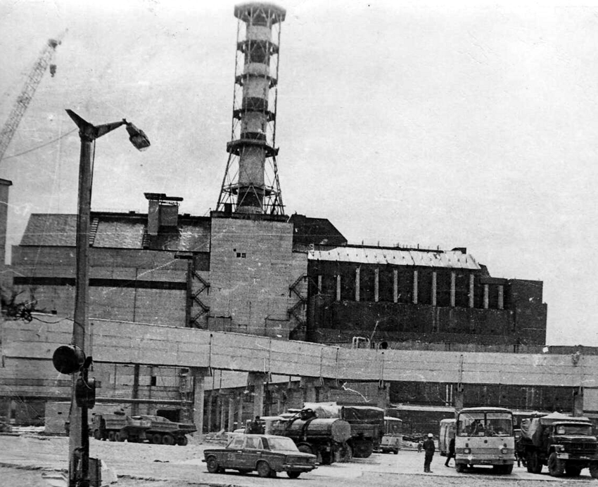 Вид на четвертый энергоблок «Чернобыльской атомной электростанции